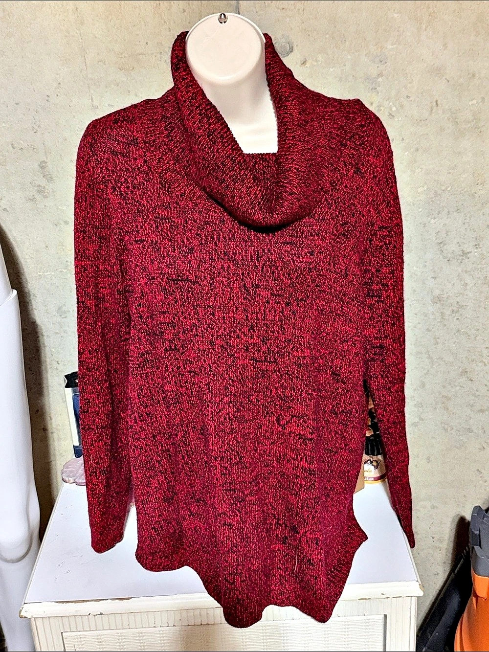 APT.9 Cowl Neck Sweater in Red & Black Size XL Like New